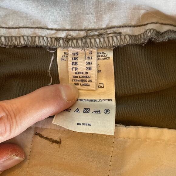 Lands End Canvas Shorts Khaki Size 6 Low Rise 4 inch Inseam Cuffed - Picture 7 of 10